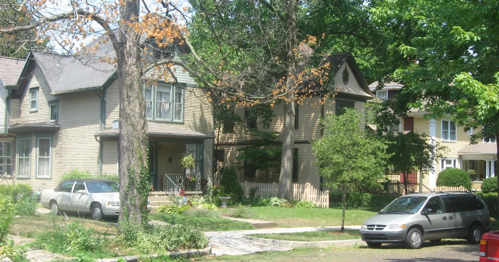 Older frame houses on a tree-lined block of Park Avenue in the Chapin Park neighborhood, illustrating the South Bend housing market 2026 for home sellers