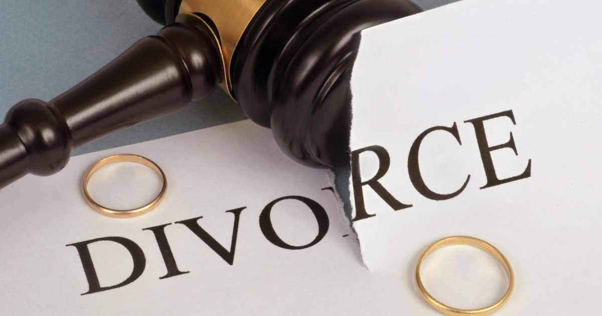 Selling a house during divorce in Texas