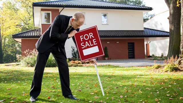 Selling a Maine house from out of state