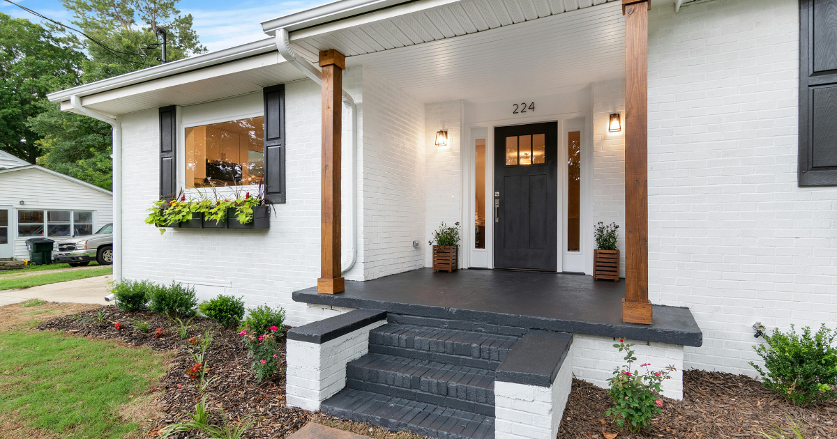 House exterior that needs to be sold