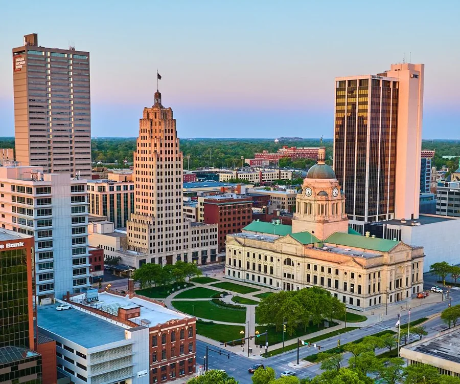 Fort Wayne Indiana downtown skyline and courthouse