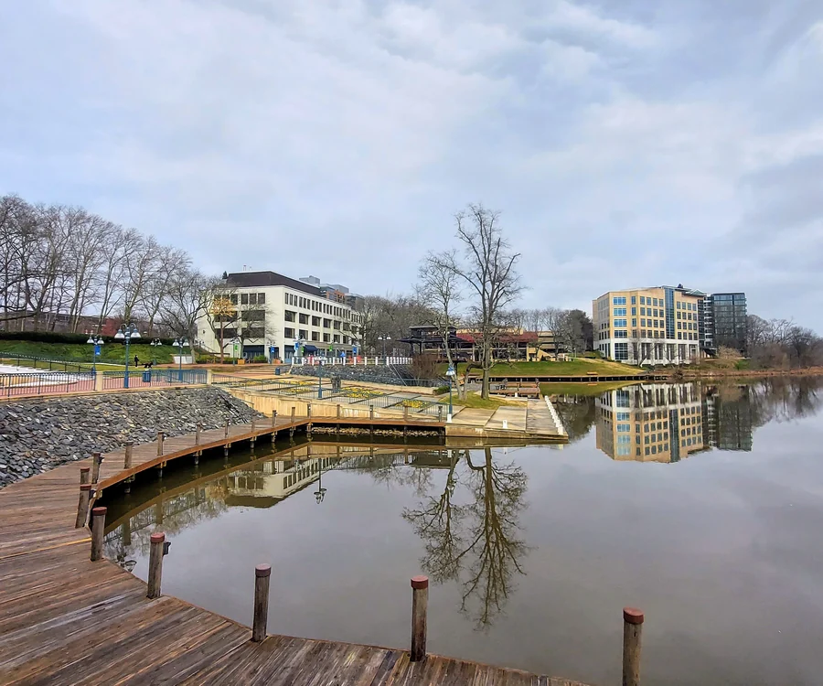 Columbia Maryland lakefront at Lake Kittamaqundi