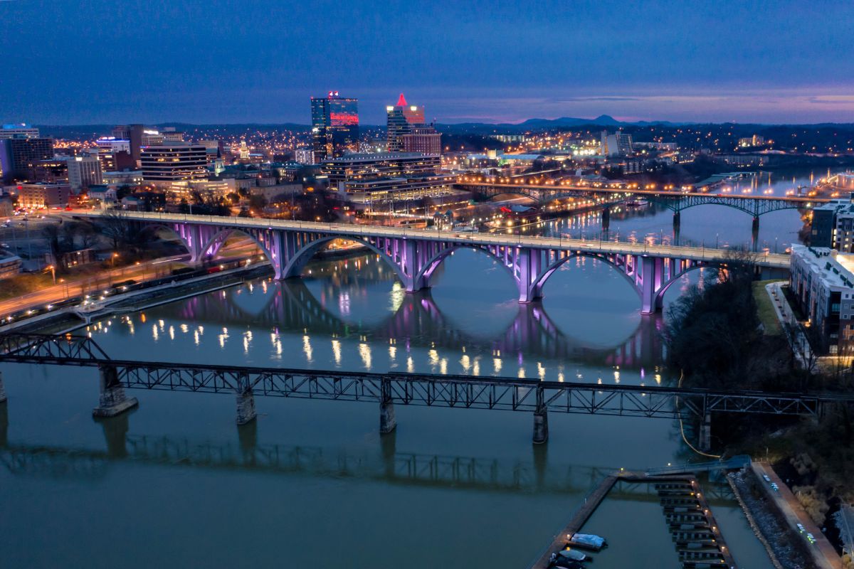 Knoxville Tennessee homes and neighborhoods - cash home buyers in Knox County