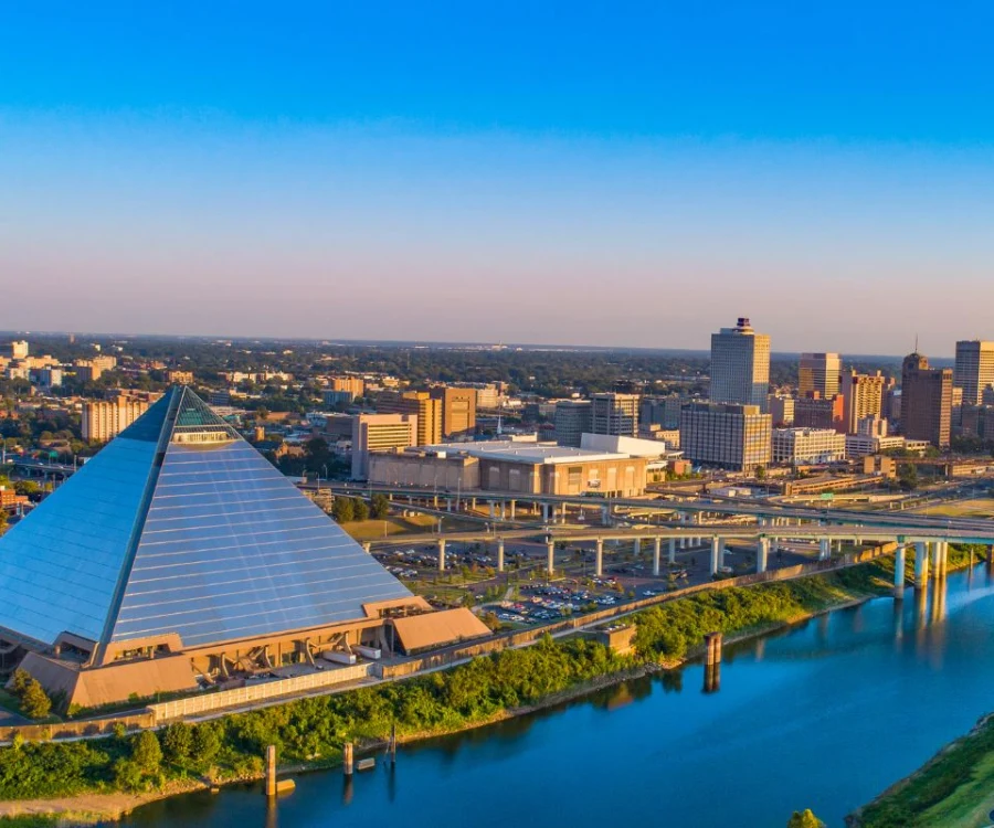 Memphis Tennessee skyline