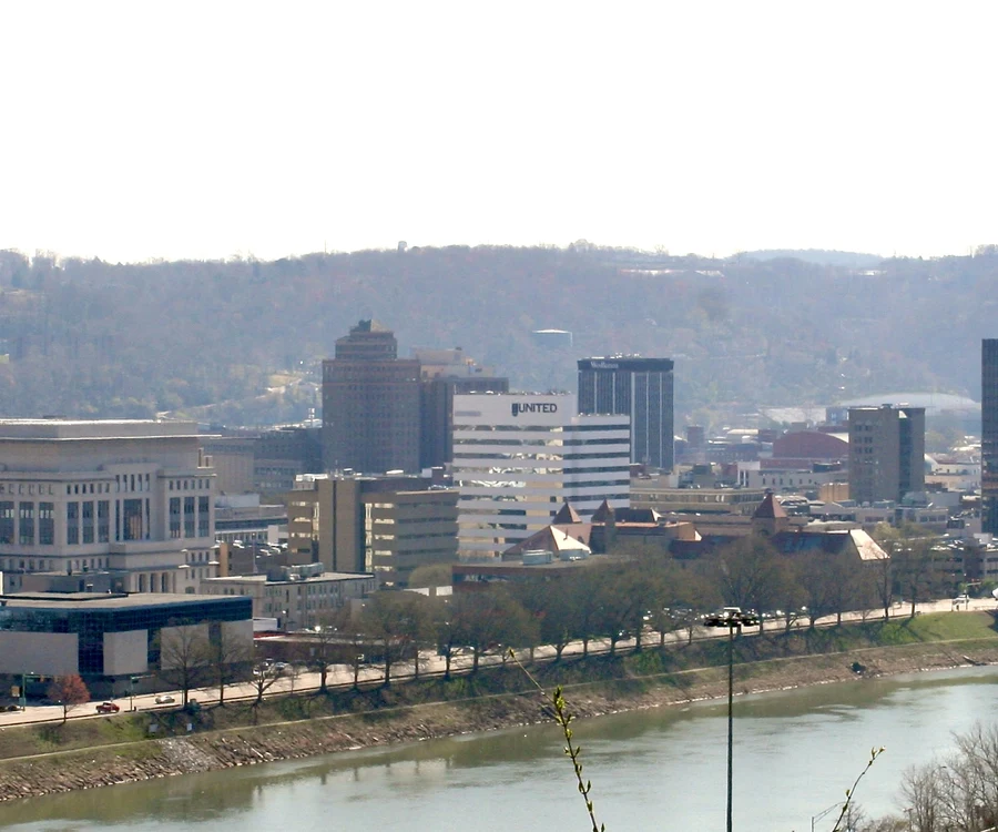 Downtown Charleston, West Virginia skyline along the Kanawha River