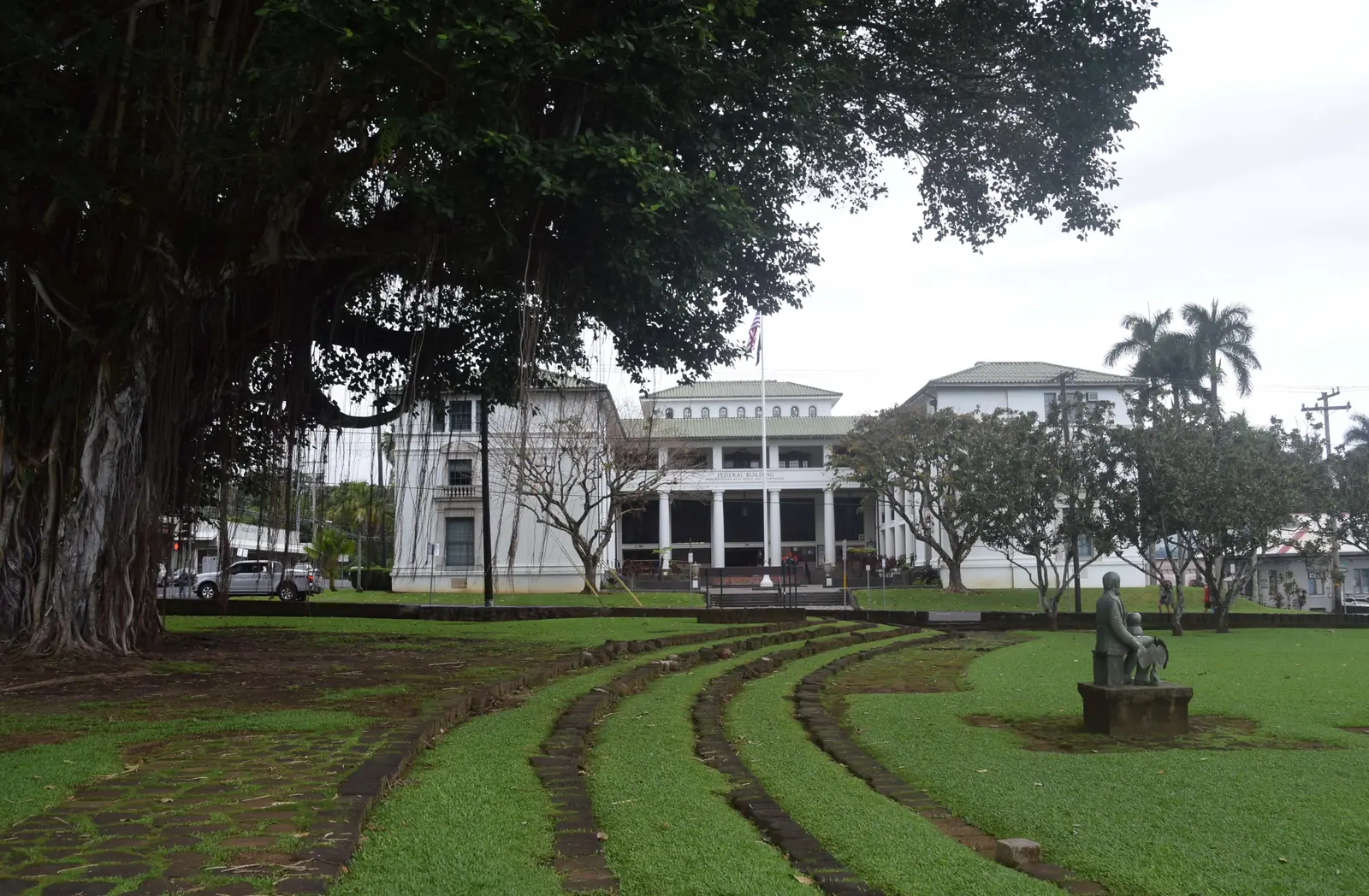 Kalakaua Park and the historic federal building in downtown Hilo