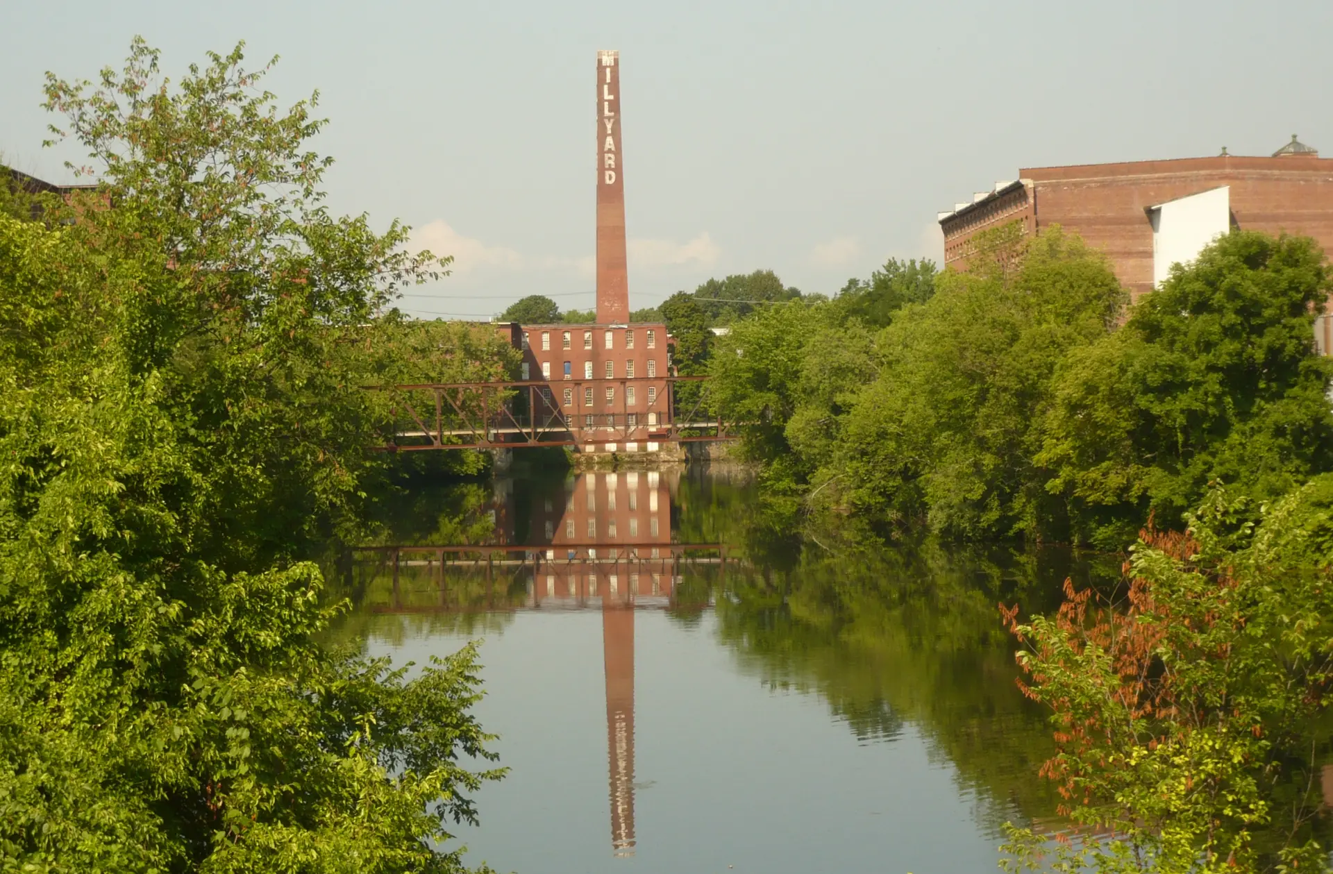 The Nashua Manufacturing millyard on the Nashua River