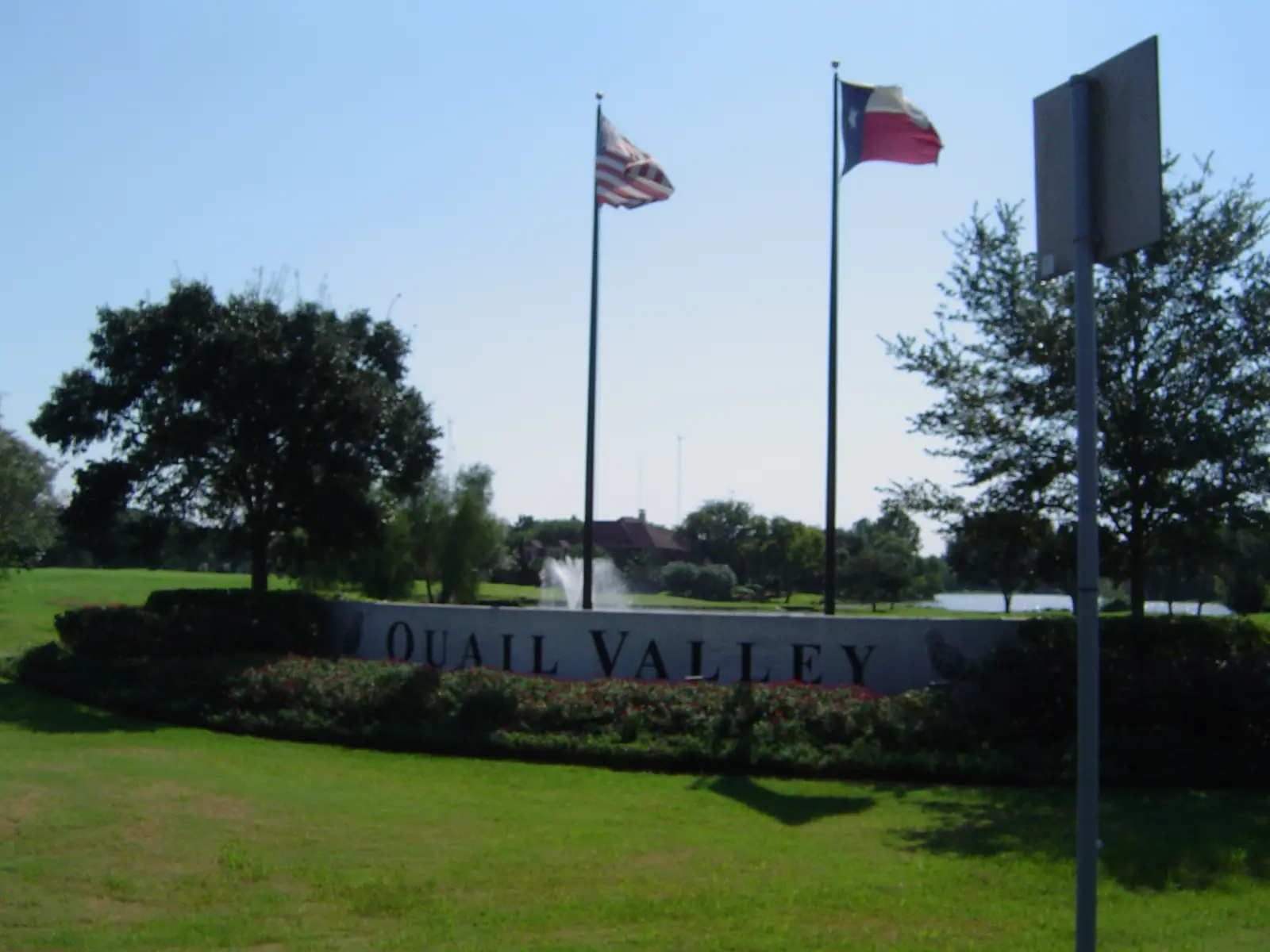 Quail Valley community entrance in Missouri City Texas