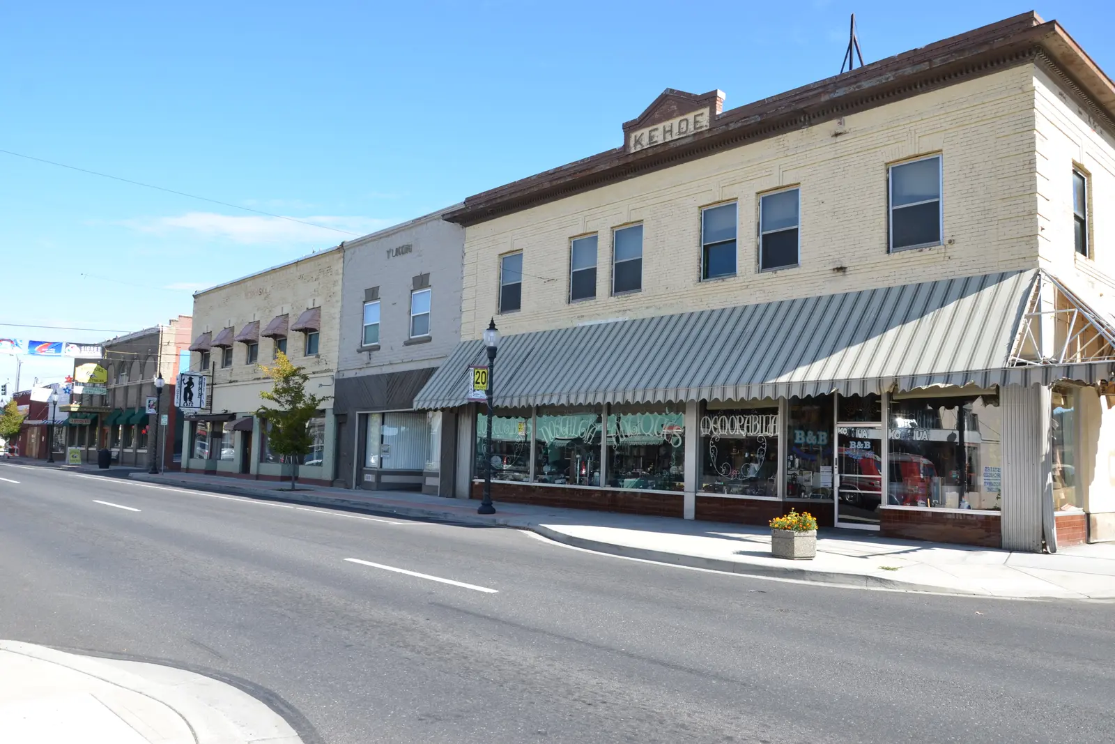 Market Street in the historic Hillyard district of Spokane