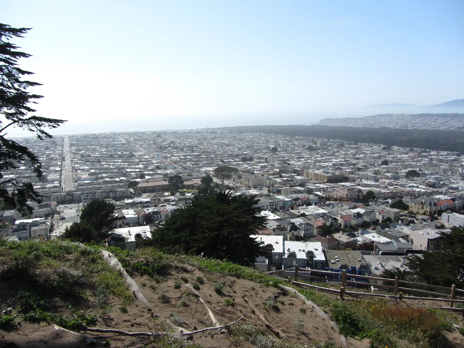 The Sunset District and the western avenues of San Francisco seen from Grand View Park